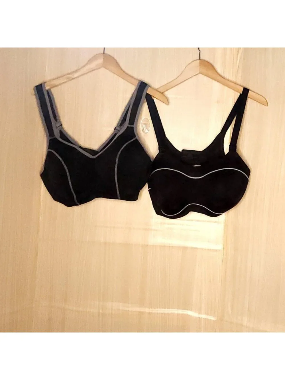 Ambrielle Womens Black Sports Bra Bundle 40D